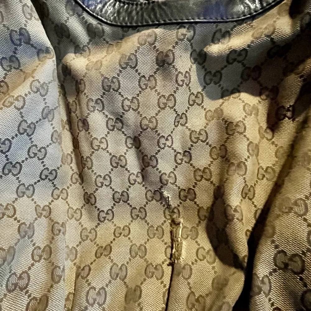 Gucci Beige and Black Shoulder Bag - Picture 3 of 5